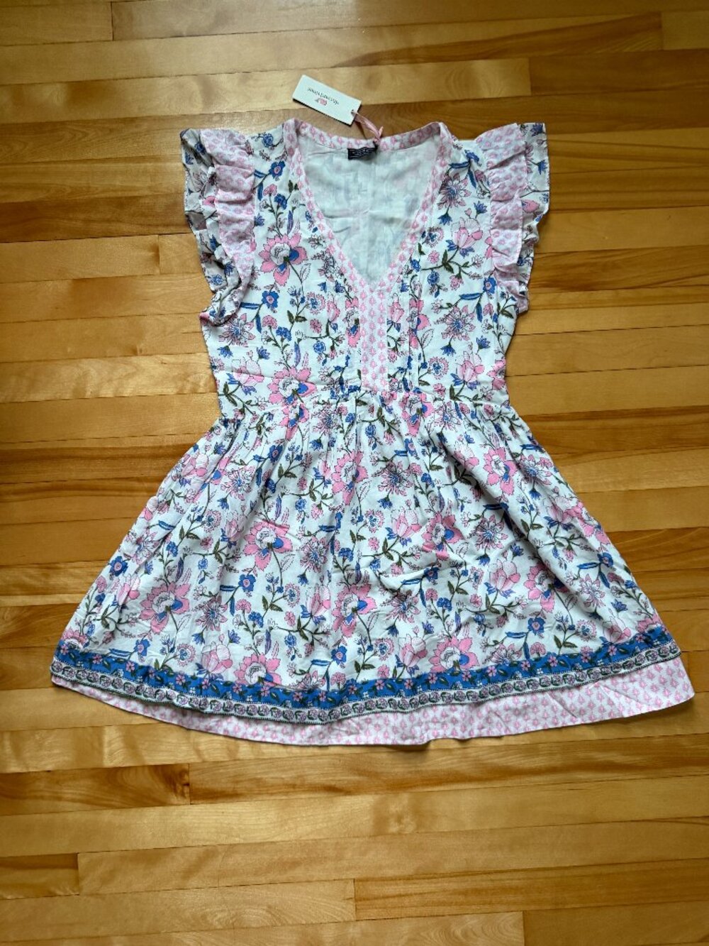 Vineyard Vines mini dress, M, pink/blue floral. NWT